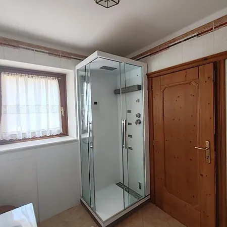 Nide A Vodo Apartment *